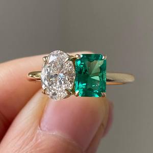 Anillo de Compromiso Toi et Moi de Dos Piedras de Platino con Diamante Cultivado en Laboratorio de Corte Radiante Ovalado Premium de 2.00 CT VVS2, Certificación IGI - Product Image 1