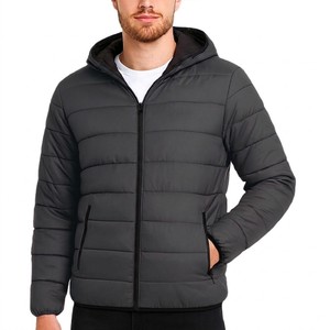 Veste matelassée légère à capuche personnalisée, coupe-vent, isolante, zippée, pour homme, idéale pour l'hiver et les occasions décontractées. - Product Image 1