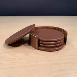 Ensemble de 4 dessous-de-verre ronds en cuir brun rustique, ensemble de dessous-de-verre en cuir avec support, dessous-de-verre ronds faits à la main en cuir brun - Product Image 1
