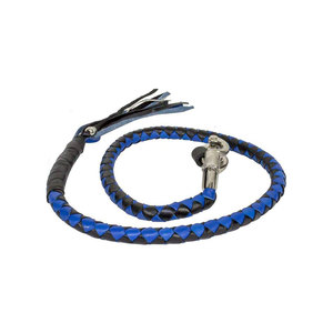 Látigo de cuero con mango de madera, borla roja y diseño en espiral - Product Image 3