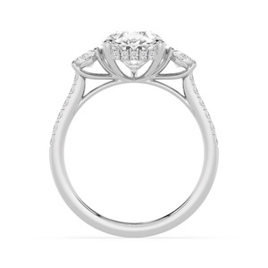 Bague de fiançailles moderne en or rose 10K avec un diamant de laboratoire en forme de poire au centre et des accents ovales à taille ronde et à taille étagée - Product Image 4