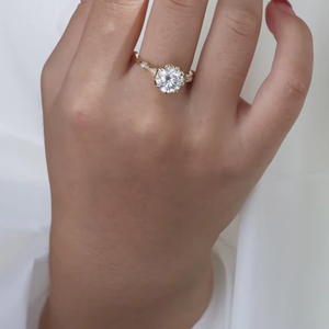 แหวนเพชรโมอิสซาไนต์ทรงกลม 8 ขา ดีไซน์เฉพาะตัว แหวนเงินแท้ 925 แหวนแต่งงานสั่งทำพิเศษ - Product Image 5