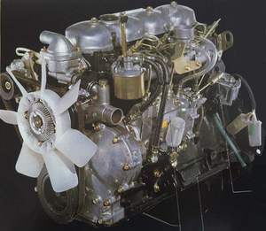 Motor Diésel Turbo V8 1VD-FTV Original, Bloque Largo Completo con Turbocompresor y Cabeza de Cilindro, Origen Japón - Product Image 1