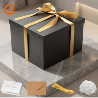 Boîte cadeau magnétique pliable personnalisée en gros avec estampage à chaud et logo en relief pour vêtements et cadeaux