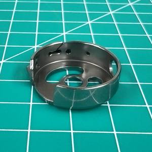 CP-G12M(BR)TR, CP-G12M(BR)TR-1, S09278-001 TAPA DE BOBINA para Máquinas de Coser de Doble Aguja Brother LT2-B872 Serie T-8722 - Product Image 4