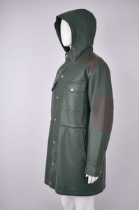 Chaqueta de Cuero con Capucha y Logotipo Personalizado de Alta Calidad para Hombre, Abrigo Tipo Gabardina con Parches en Contraste en los Hombros, Chaquetas para Hombre, Moda para Exteriores - Product Image 5