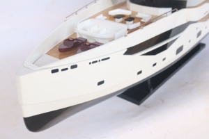 งานฝีมือเล่นน้ำ |   เรือยอชท์ SUNSEEKER รุ่น 161 พร้อมสำหรับการติดตั้งระบบควบคุมระยะไกล |   ไอเดียงานประดิษฐ์เล่นน้ำสำหรับผู้ใหญ่ที่ดีที่สุด - Product Image 3
