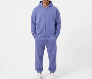 Conjunto deportivo informal de dos piezas para hombre, sudadera con capucha y cremallera de color sólido y pantalones deportivos. - Product Image 5