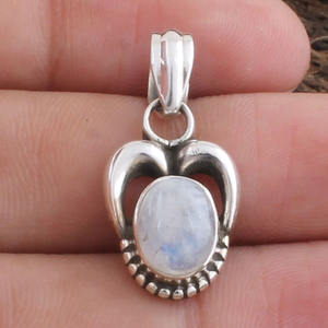 Pendentif vintage en pierre de lune arc-en-ciel naturelle, argent sterling 925 plaqué platine, collier artisanal à reflets bleus, bijoux unisexe - Product Image 1