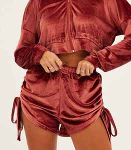 Tops y Shorts Sexys para Mujer, Ropa de Dormir de Lujo, Pijamas de Satén, Diseño ODM, Parte Superior por Encima de la Rodilla, Invierno 2026 - Product Image 5