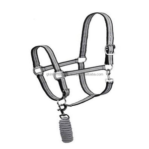 Licol de cheval en nylon fait à la main avec ruban de rembourrage en polaire douce licol de cheval en Nylon décoratif dans des couleurs vibrantes - Product Image 5