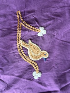 Vestido Largo Morado con Bordado, Manga Larga, Corte en A, Cuello en V, Cintura Natural, Estampado Étnico, Vestido Maxi para Bodas - Product Image 5