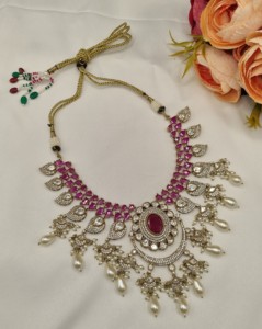 Conjunto de collar indio de lujo con gemas rosas Rani, chapado en oro antiguo pulido, joyería nupcial Kundan con pendientes y Maang Tikka, venta al por mayor - Product Image 2