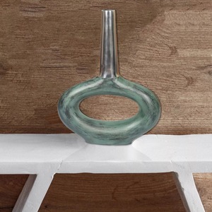 Vase de table contemporain en bronze Moon Vessel, design géométrique fait main, finition patine verte, hauteur 39 cm, sculpture décorative - Product Image 4