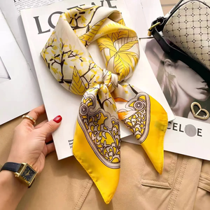 Nouveau Foulard en Soie Carré pour Femme, Foulard de Luxe pour Sac à Main, Foulard de Créateur en Soie 70*70cm - Product Image 2