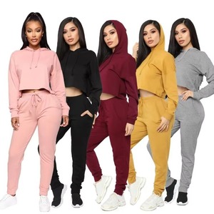Ensemble de survêtement à capuche pour femmes, pantalon de jogging long avec poches, coupe ample décontractée, couleur unie, vêtements d'automne, matière en coton respirant - Product Image 1
