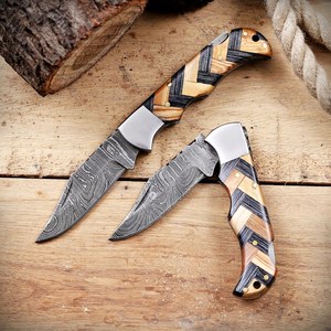 Cuchillo Plegable de Damasco con Punta Recta de Grado Industrial, Mecanismo de Bloqueo Trasero, Hecho a Mano, con Logotipo Personalizado, Cuchillo EDC de Bolsillo, Venta al Por Mayor - Product Image 4