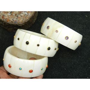 Bracelets contemporains en bambou et en bois, artisanat en résine et en bois - Product Image 5