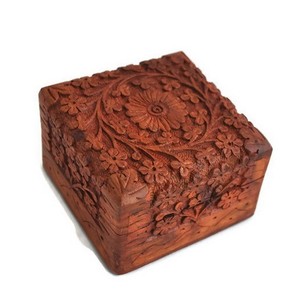 Hand-Carved Sheesham Wood <b>Jewelry</b> <b>Box</b> <b>with</b> Brass <b>Lock</b> - Wholesale from India - Product Image 3