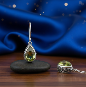 Pendientes Largos de Plata de Ley 925 con Baño de Oro de 18K, Diseño de Gota de Agua en Color Verde Pera, 5.5 Pulgadas, Regalo para Ella - Product Image 3