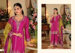 Traje Salwar Chinon Festivo Especial con Bordado Rico, Prendas Étnicas de Diseñador Listas para Usar para Mujeres, Estilo Tradicional - Product Image 2