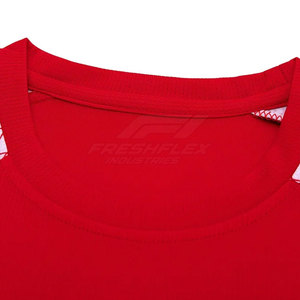 เสื้อฟุตบอลแขนสั้นแบบใหม่ พิมพ์ลายโลโก้ตามสั่ง ระบายอากาศได้ดี ผลิตจากโพลีเอสเตอร์ 100% ขายส่งราคาถูก - Product Image 3
