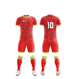 Tenues de football personnalisées sublimées en gros pour hommes et femmes – Ensembles maillot et short de football vierges - Product Image 6
