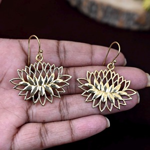 Pendientes de Latón Artesanales FBA, Pendientes de Latón en Oferta, Acabado Mate Hecho a Mano, Precio de Fábrica Personalizado - Product Image 6