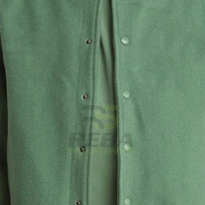 เสื้อแจ็คเก็ตเลตเตอร์แมนผู้ชายสไตล์เรโทร เสื้อเบสบอลลำลอง เสื้อแจ็คเก็ตเบสบอลผู้ชายคลาสสิก แขนหนังผสมขนสัตว์ ชุดเสื้อแจ็คเก็ตเลตเตอร์แมน - Product Image 2