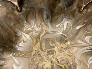 ถาดเสิร์ฟงานฝีมือทำมือลายเกลียวเงินและทองเรซิ่นแบบสั่งทำพิเศษ ทาสีด้วยมือ ดีไซน์เหนือกาลเวลา - Product Image 5