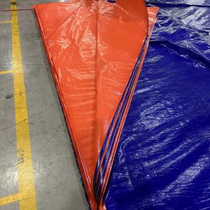 Bâche en PE robuste bleue et orange, haute durabilité, grande capacité, disponible en plusieurs couleurs et tailles pour usage extérieur - Product Image 3