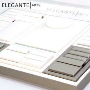 Présentoir de comptoir en daim PU blanc pour magasin - Product Image 1