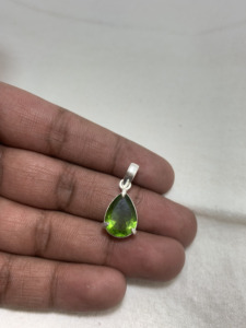 Pendentif en argent en forme de goutte d'eau vert citron scintillant, médaillon minimaliste vert péridot pour femme, bijoux en argent allemand - Product Image 2