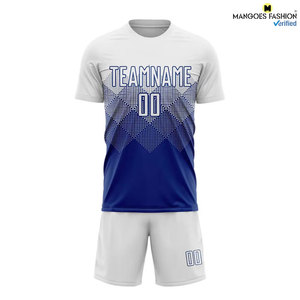 Uniforme Deportivo Personalizable de Fútbol Blanco Real, Transpirable, con Costuras Duraderas y Corte Atlético - Product Image 4