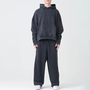 Ensemble jogging et sweat à capuche oversize noir pour homme en molleton de coton éponge délavé avec broderie style Technics - Product Image 1