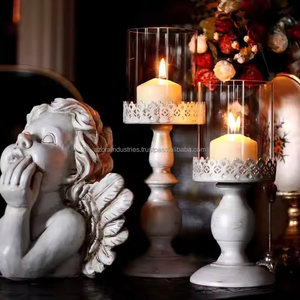 Soporte de vela de metal para decoración del hogar Candelabro hecho a mano Acabado antiguo Cepillo blanco - Product Image 4