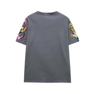 เสื้อยืดคอกลมแขนสั้นพิมพ์ลายหน้าคนแบบนามธรรมสีสันสดใส ทรงปกติ ผ้าเจอร์ซีย์ผ้าฝ้าย 100% สำหรับฤดูใบไม้ผลิและฤดูร้อน - Product Image 2