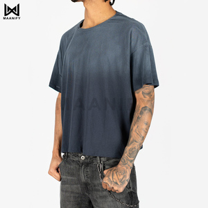 Camiseta Corta Vintage Azul Marino para Hombre, Corte Cuadrado, Estilo Urbano, Lavado Vintage, Algodón, Logotipo Personalizado, Marca MAANIFY - Product Image 1