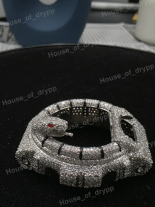 Bisel de Reloj con Incrustaciones de Piedras Moissanite VVS, Diseño de Serpiente, Serie 6900, Reloj Mejorado - Product Image 2