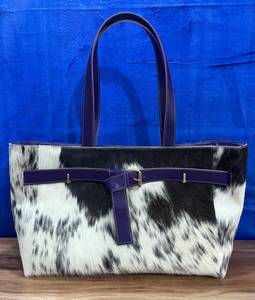 Sac fourre-tout pour femme en fourrure à imprimé animalier style western avec poignées en cuir véritable et fermeture à sangle ouverte pour mariage - Product Image 1