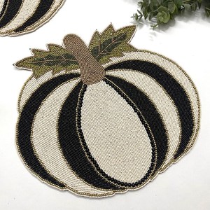 Premium Quality Luxury NEHA ENTERPRISES Eco-Friendly Handmade Embroidery Beaded Floral Pattern Wedding <b>Place</b> <b>Mat</b> <b>Woven</b> - Product Image 3