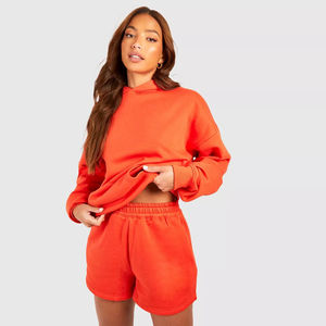 Ensembles décontractés pour femmes, ensemble 2 pièces, sweat à capuche en polaire uni et short au-dessus du genou, design simple, tenue en gros fabriquée au Pakistan - Product Image 4