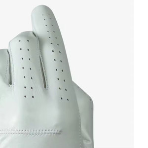 Equipo de Entrenamiento Deportivo de Primera Calidad para Prácticas al Aire Libre con Guantes de Golf con Agarre Cómodo y Sensación Transpirable - Product Image 3