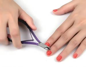 Juego de Herramientas Profesionales para Uñas de Acero Inoxidable con Alicates de Boca Plana Afilados, Empujador de Cutículas, Nuevo Diseño con Apertura de Boca Ancha para el Cuidado de las Uñas - Product Image 3