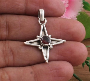 Colgante de estrella de granate rojo hecho a mano en plata de ley, joyería cristiana, collar de piedras preciosas naturales, regalo para mujeres y hombres - Product Image 6