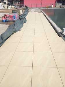 Sistema de Pedestales para Baldosas Antideslizantes R11 R12, Baldosas de Porcelana para Piscinas y Áreas Húmedas, Baldosas de 600x1200, Resistentes, al por Mayor - Product Image 5