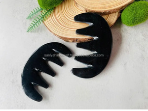 Peine de cuerno de búfalo negro hecho a mano con 12 signos del zodiaco artesanías naturales para masaje del cuero cabelludo y regalo personalizado para mujeres - Product Image 2