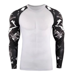 Ensemble de rashguard et short de compression pour hommes, imprimé sérigraphié sur mesure, en Spandex/Polyester respirant, qualité supérieure - Product Image 4