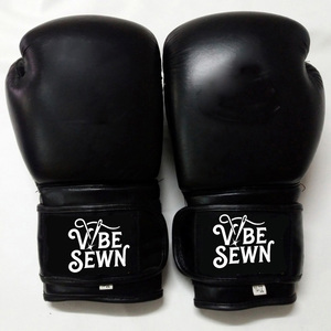 Vente flash : Gants de boxe à lacets de haute qualité à prix bas, gants de compétition en cuir noir, personnalisables, fabrication OEM. - Product Image 5