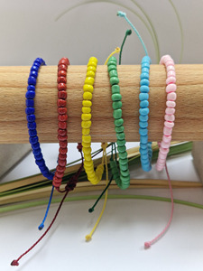 Pulsera de la Amistad Minimalista con Cuentas Negras Ajustables, Logotipo Personalizado, Venta al por Mayor, Regalo de Lujo - Product Image 4